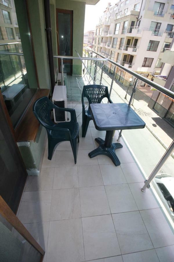 Apartment Rosi Pomorie Buitenkant foto